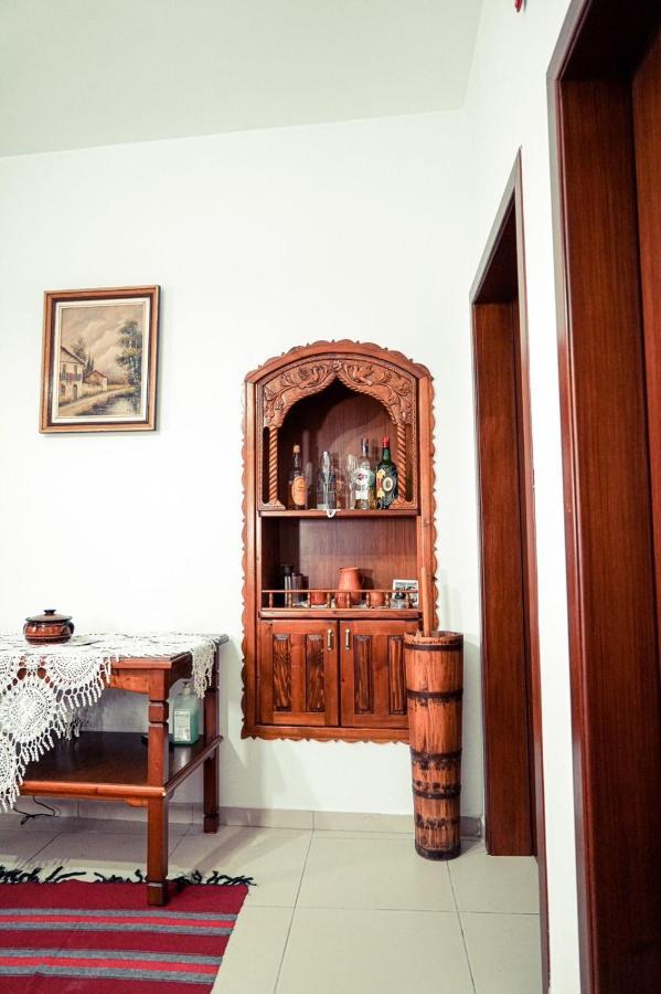 Cico Hostel &Private Room Gjirokastra Kültér fotó