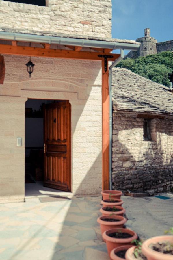 Cico Hostel &Private Room Gjirokastra Kültér fotó