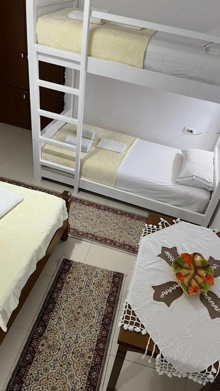 Cico Hostel &Private Room Gjirokastra Kültér fotó