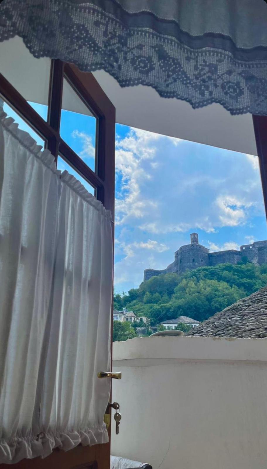 Cico Hostel &Private Room Gjirokastra Kültér fotó